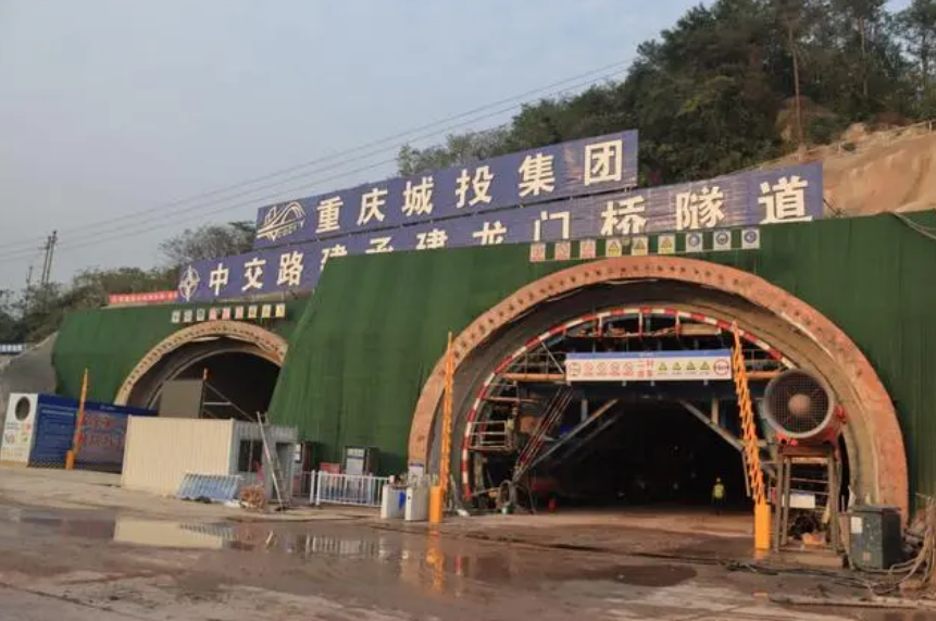 江長(zhǎng)項(xiàng)目晏家隧道龍門(mén)橋隧道進(jìn)入二襯施工階段